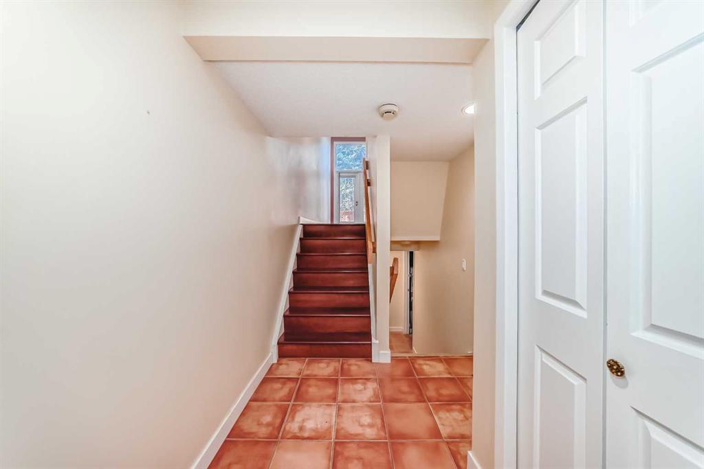 Picture for 357 Point Mckay Gardens NW