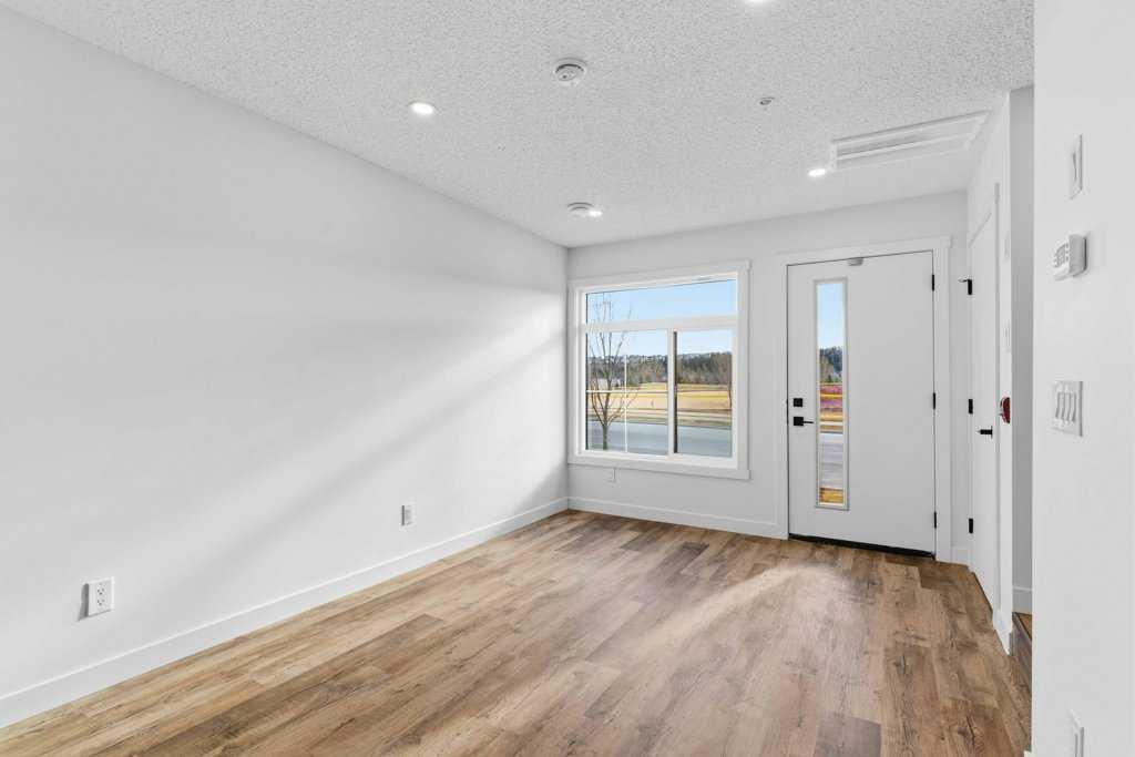 Picture for 102, 156 Park Street 