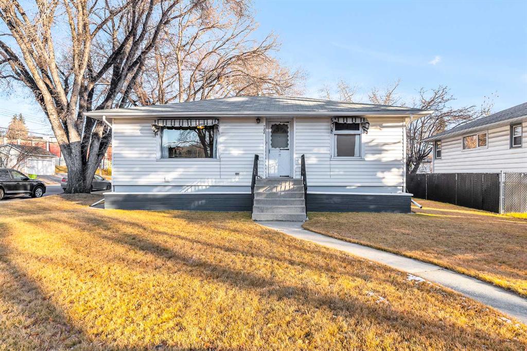 Picture for 722 24A Street NW