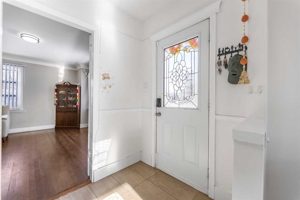 Picture for 1623 Summit Street SW