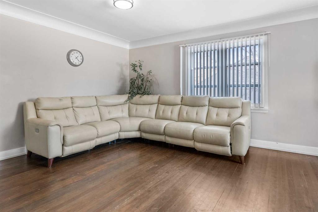 Picture for 1623 Summit Street SW