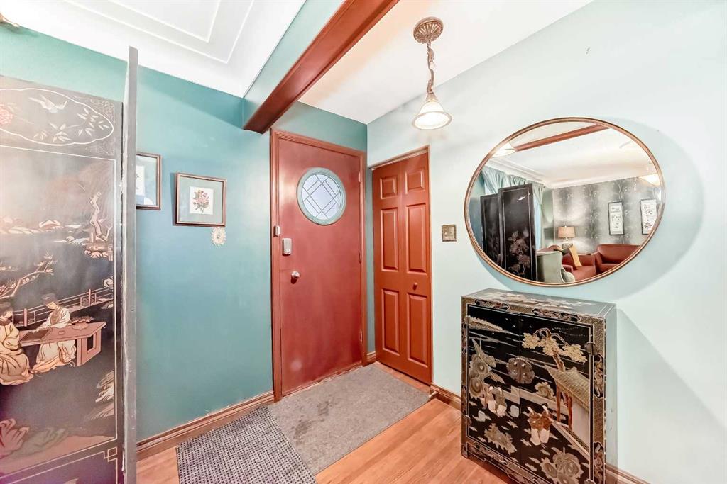 Picture for 5923 Thorncliffe Drive NW