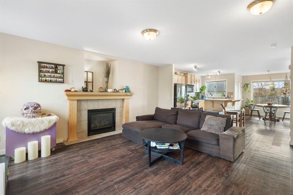 Picture for 284 Copperfield Heights SE