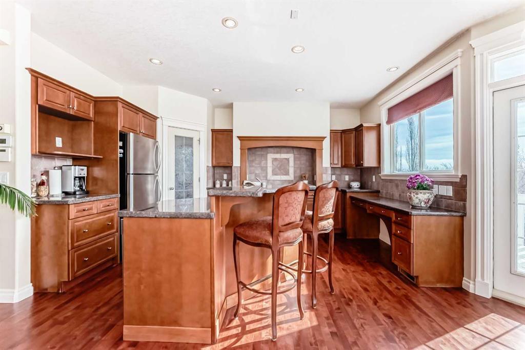 Picture for 68 Strathlea Close SW