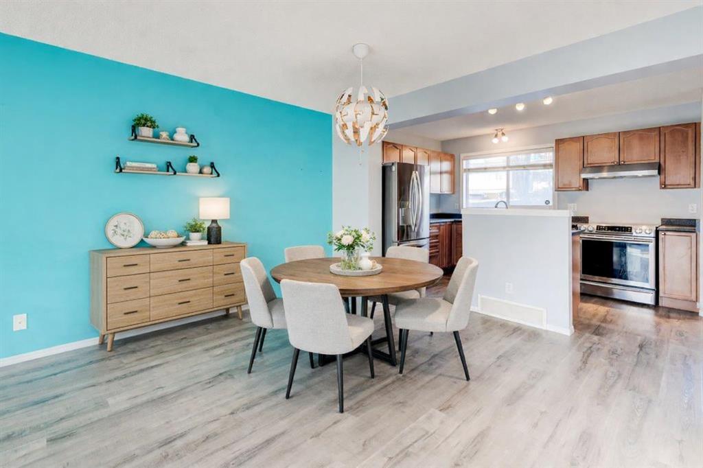 Picture for 16 Elgin Bay SE