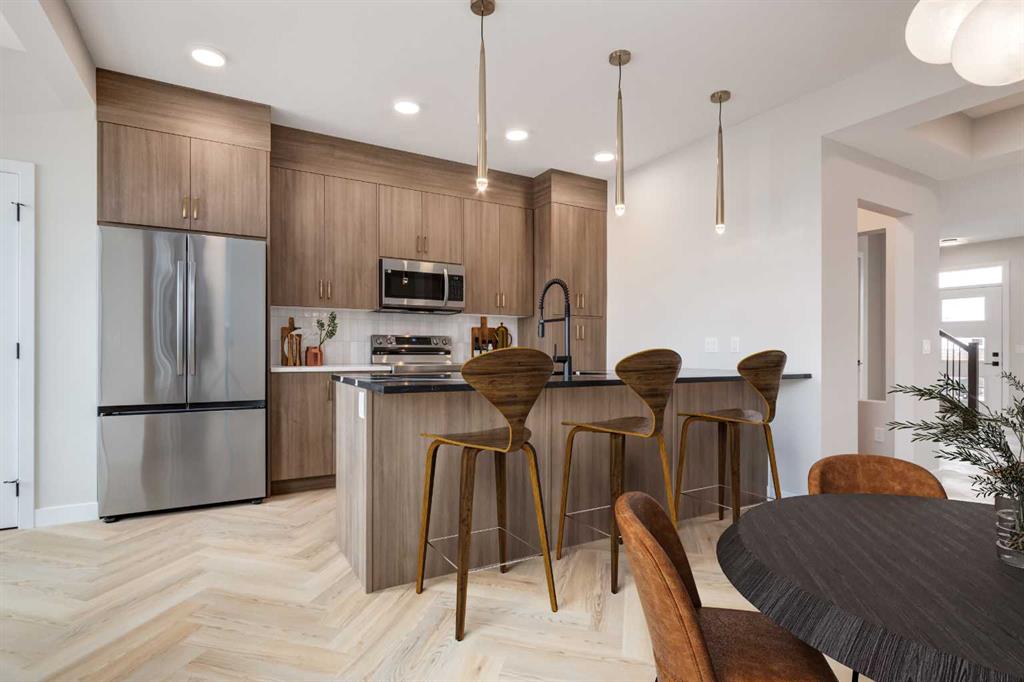 Picture for 466 River Avenue 