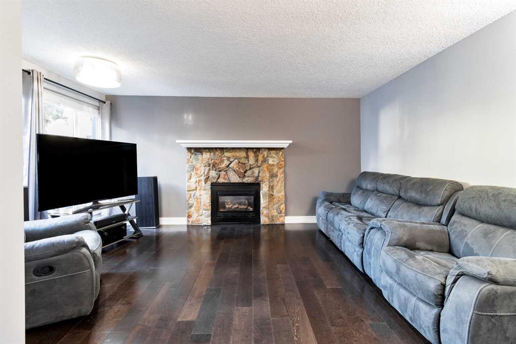 Picture for 175, 77 Glamis Green SW