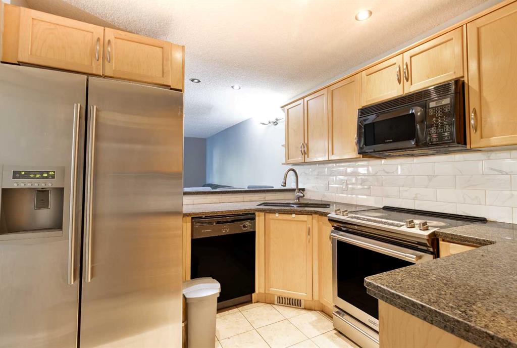 Picture for 175, 77 Glamis Green SW