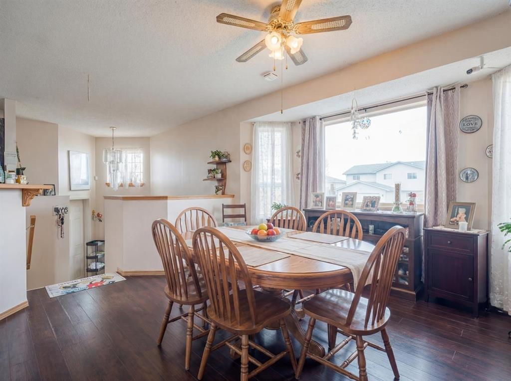 Picture for 206 Saratoga Close NE