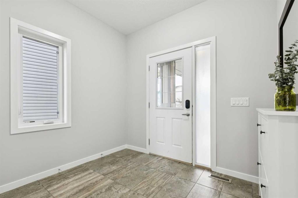 Picture for 331 Hillcrest Heights SW