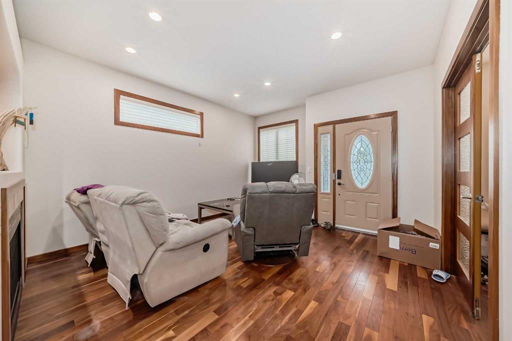 Picture for 4347 2 Street NW