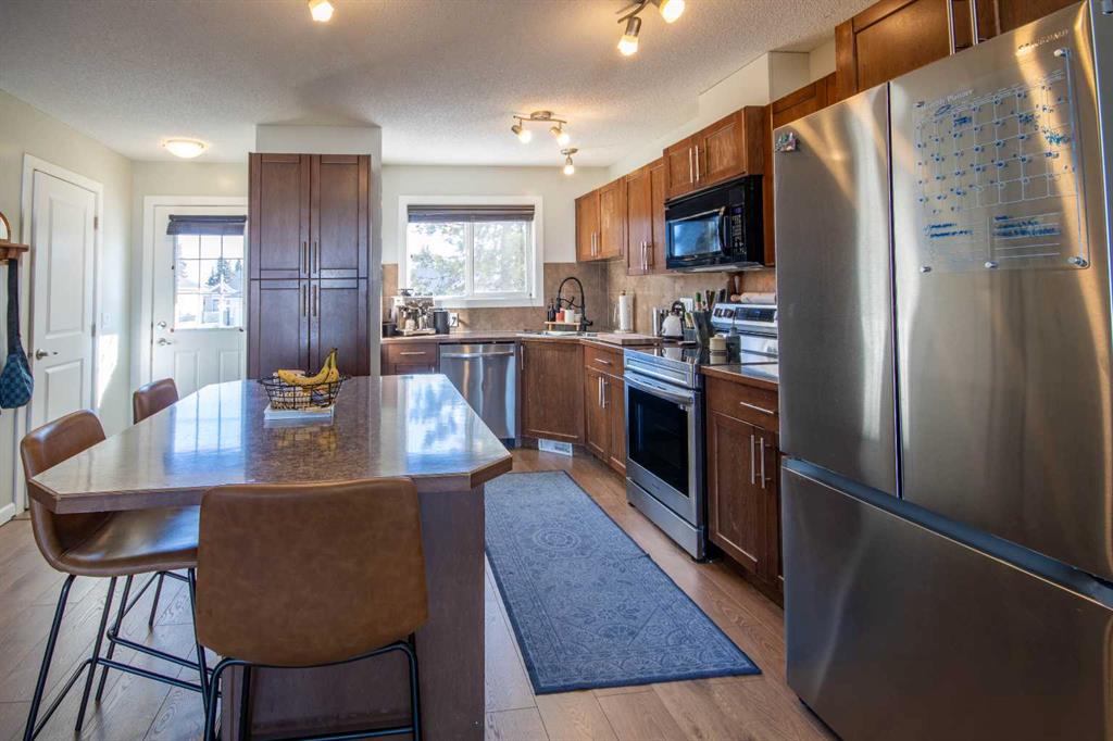 Picture for 203 Clover Way 