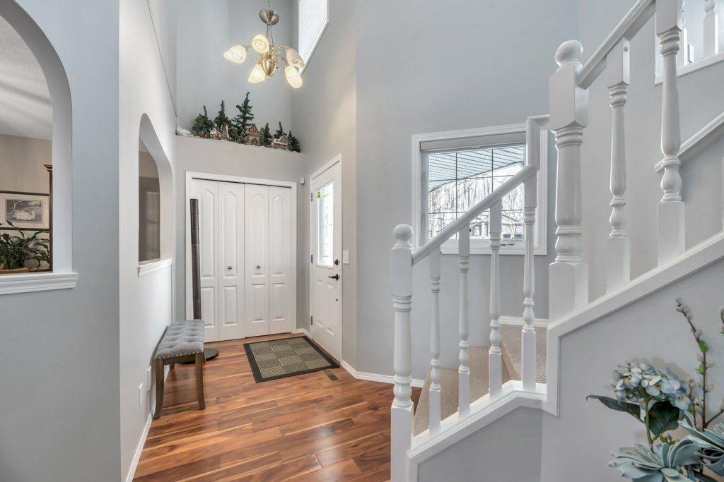 Picture for 144 Springmere Close 