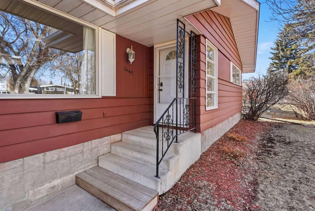 Picture for 1447 Northmount Drive NW