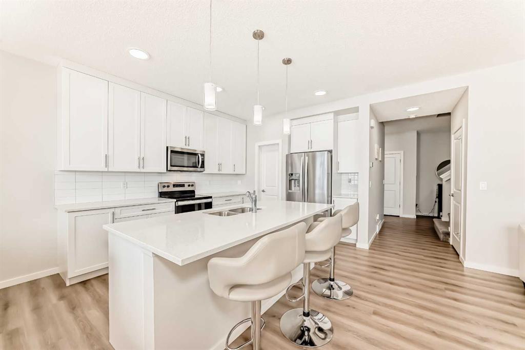 Picture for 464 Lawthorn Way SE