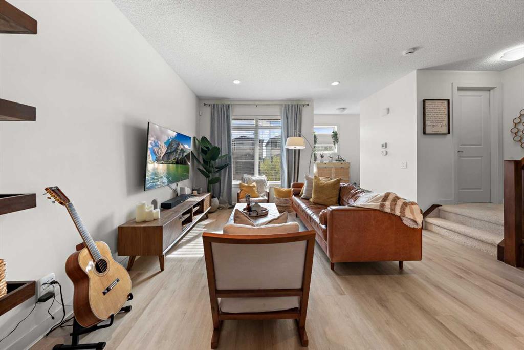 Picture for 237 Walden Parade SE