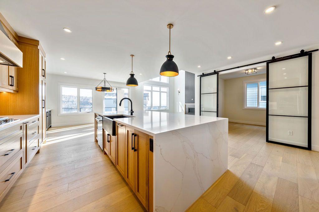 Picture for 68 Sunvalley Way 