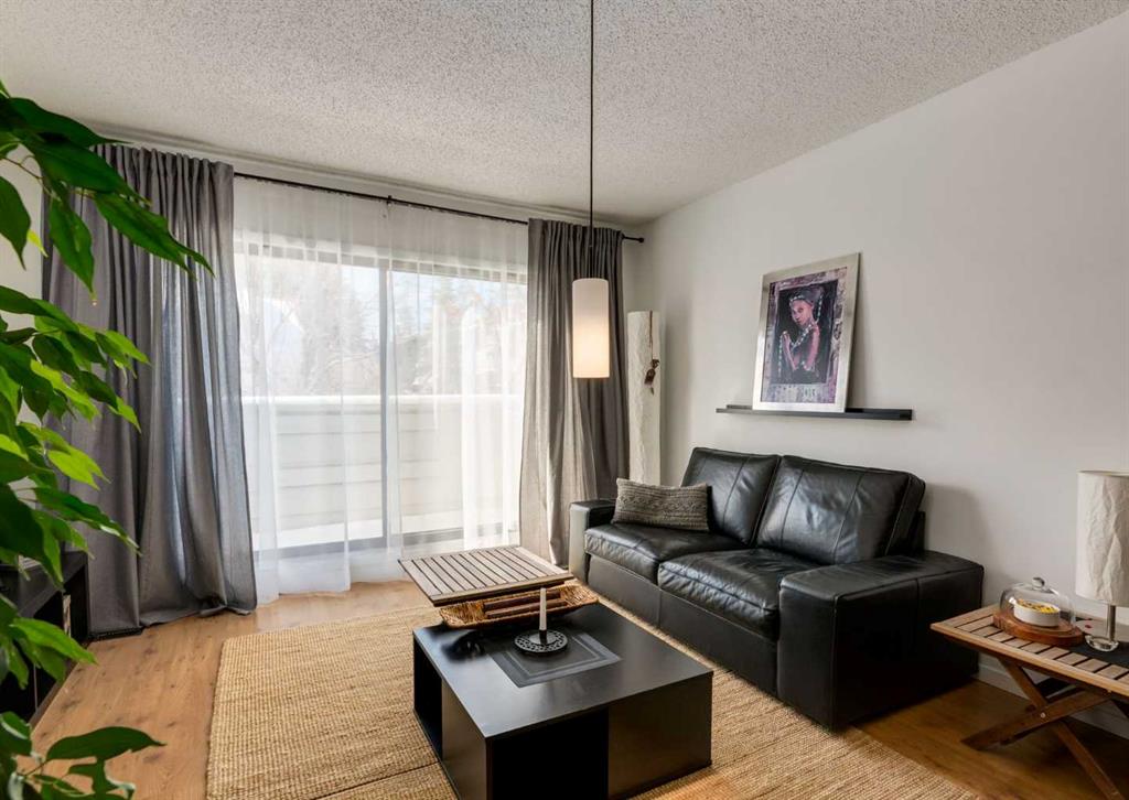 Picture for 25, 3302 50 Street NW