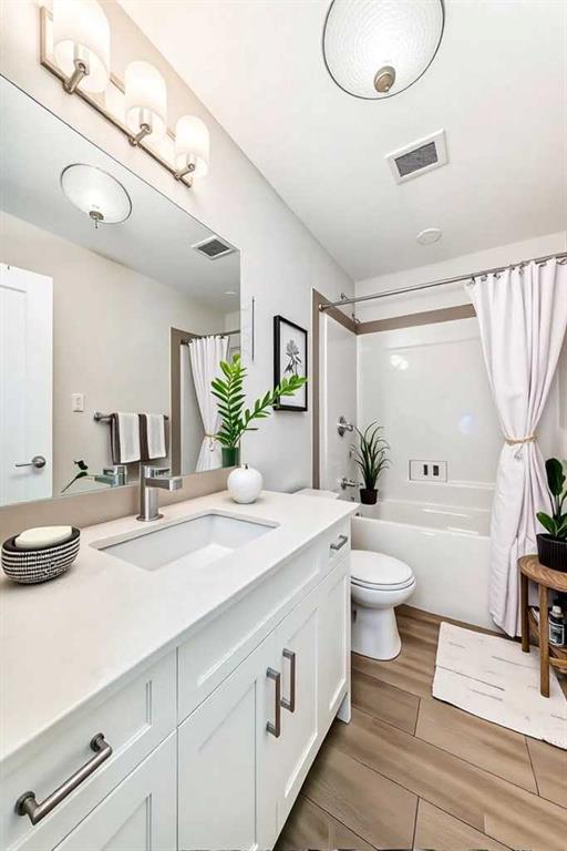 Picture for 213, 500 Auburn Meadows Common SE