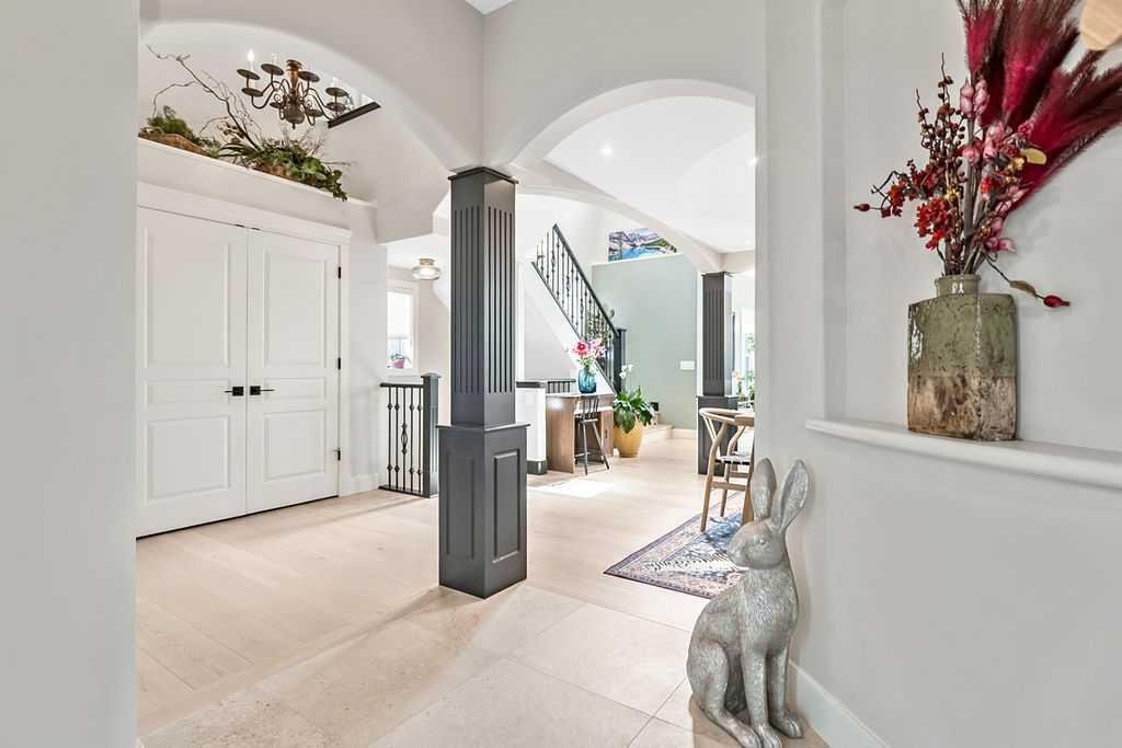 Picture for 12 Discovery Ridge Court SW