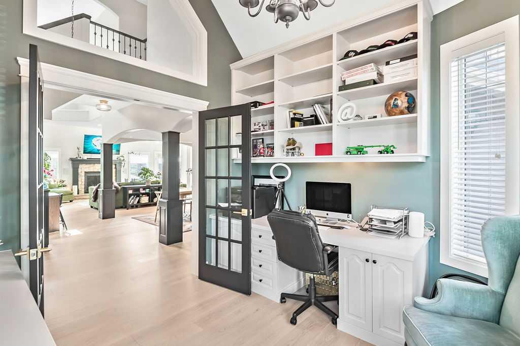 Picture for 12 Discovery Ridge Court SW