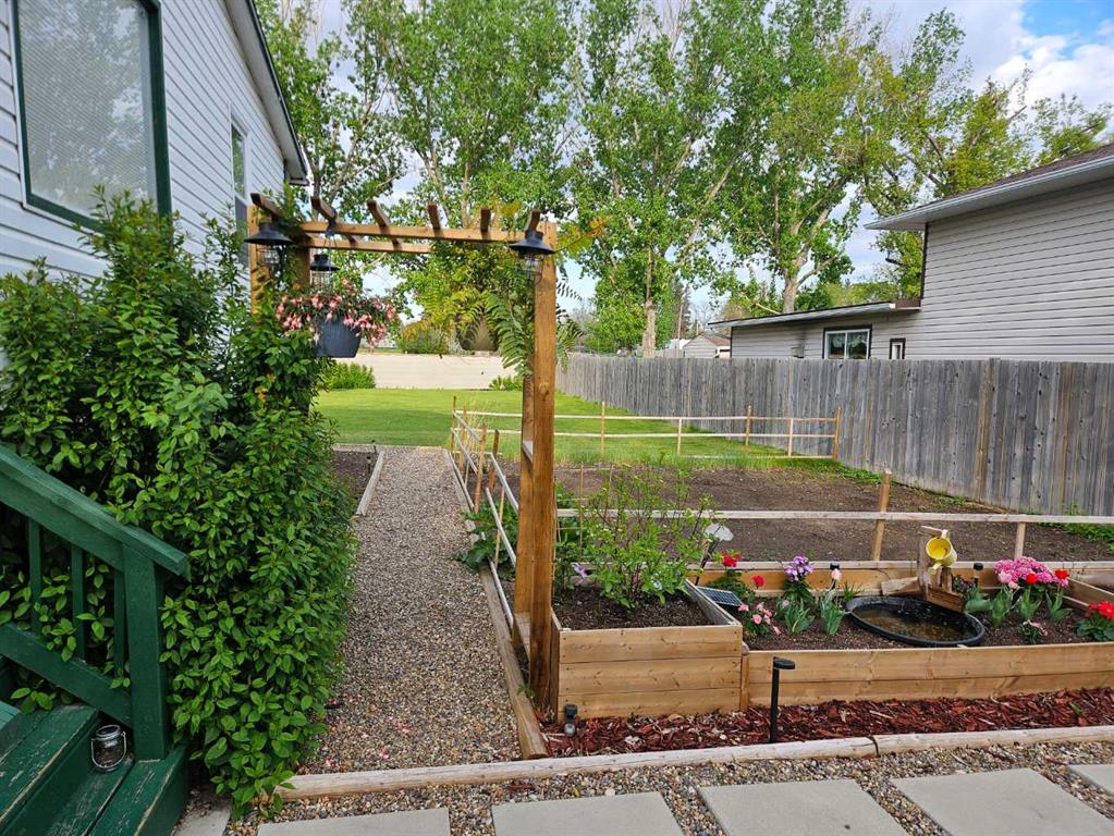 Picture for 606 4 Street 