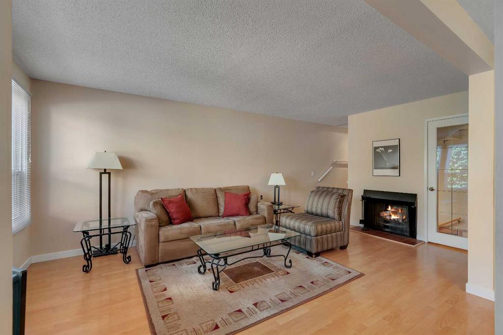 Picture for 304, 544 Blackthorn Road NE