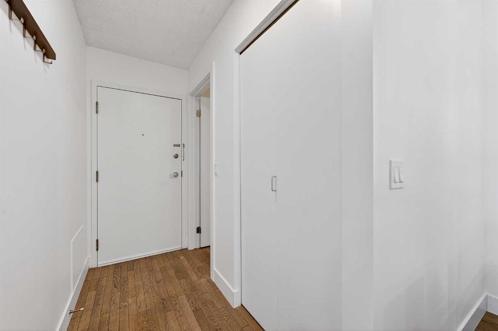 Picture for 2031, 2031 Edenwold Heights NW