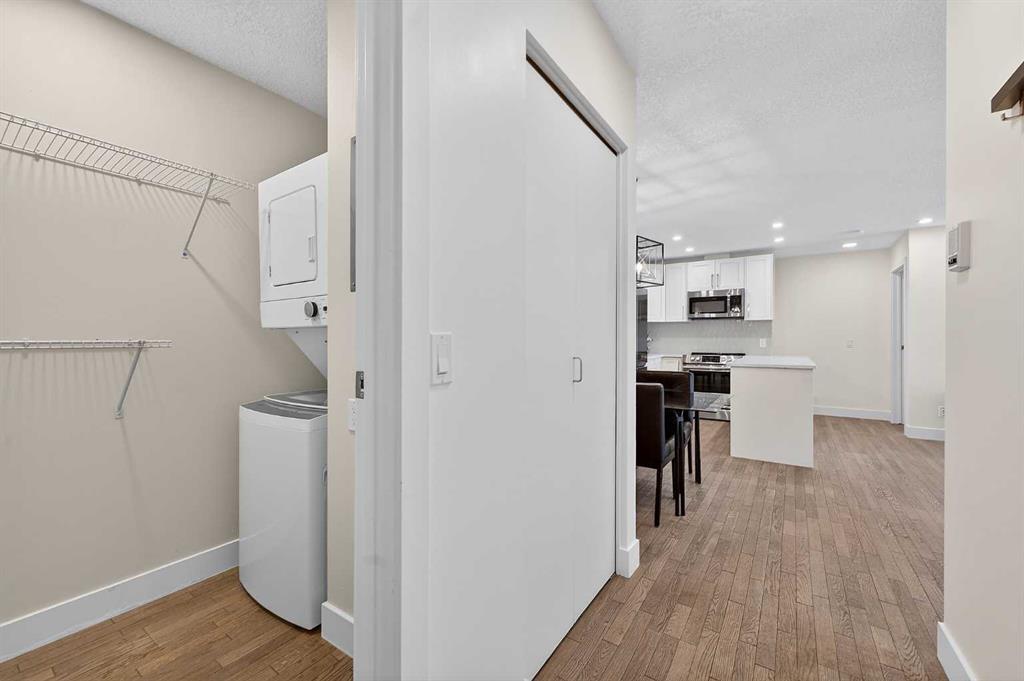 Picture for 2031, 2031 Edenwold Heights NW