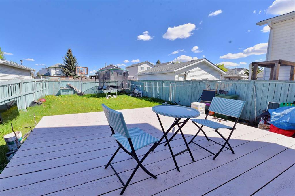 Picture for 125 Costa Mesa Close NE