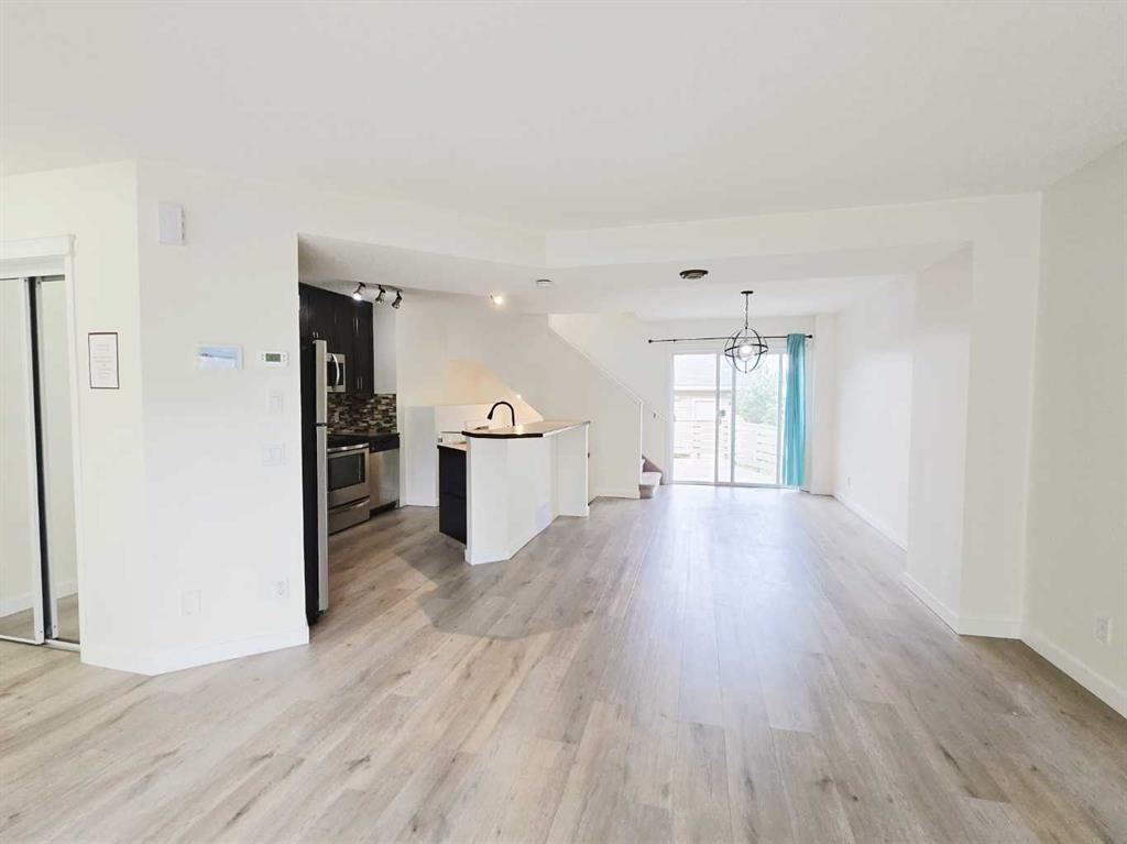 Picture for 210 Prestwick Circle SE