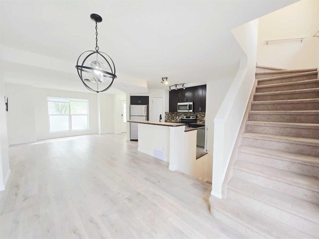 Picture for 210 Prestwick Circle SE