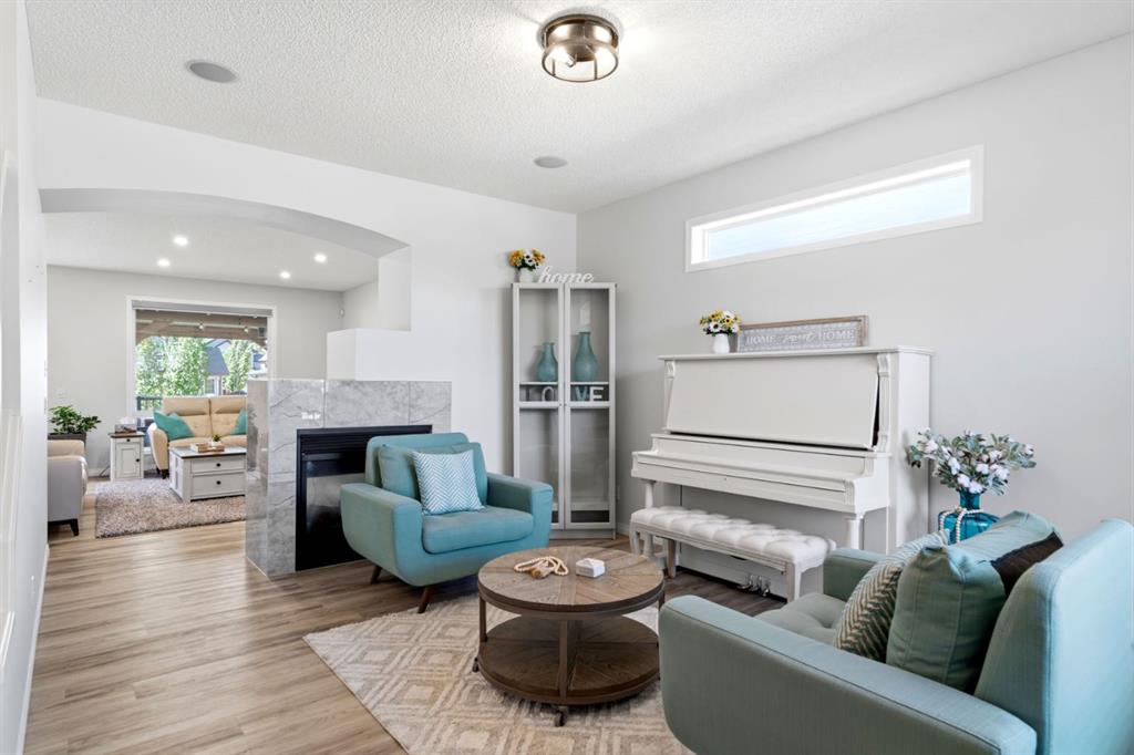 Picture for 212 Willowmere Close 