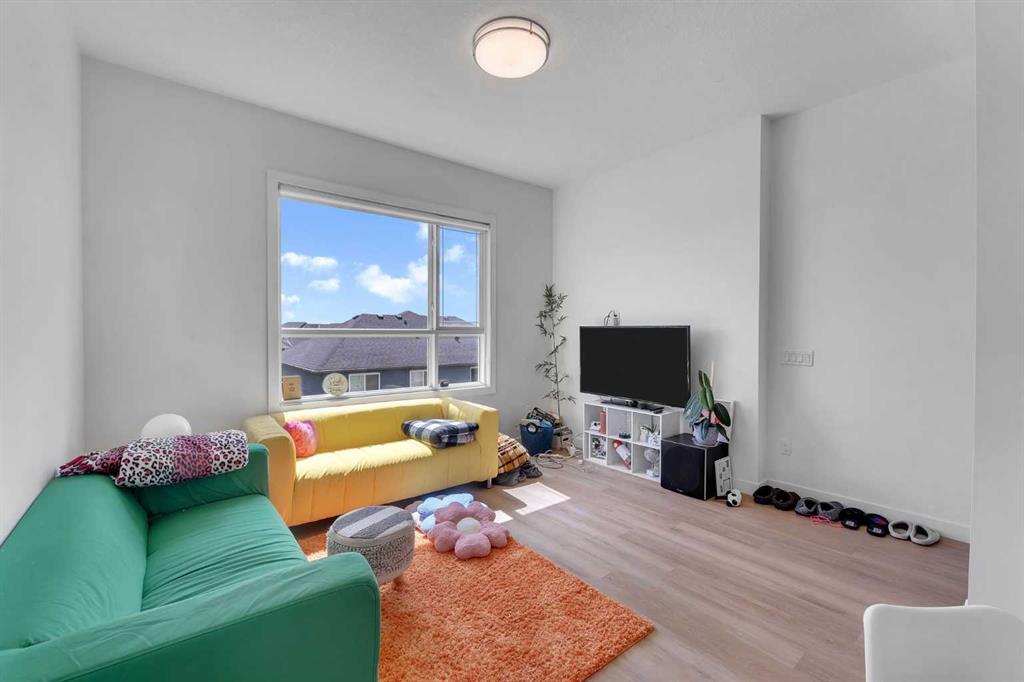 Picture for 406, 101 Panatella Square NW