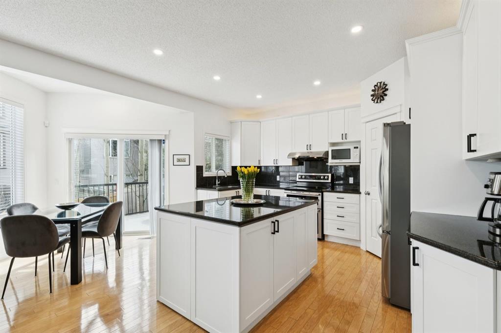 Picture for 42 Cresthaven Way SW