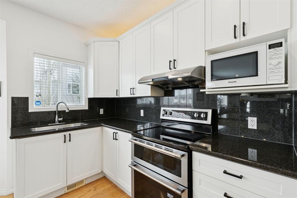 Picture for 42 Cresthaven Way SW