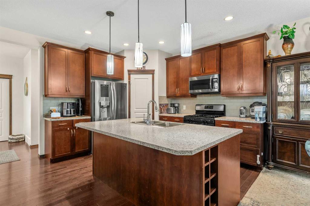 Picture for 562 Cranston Drive SE