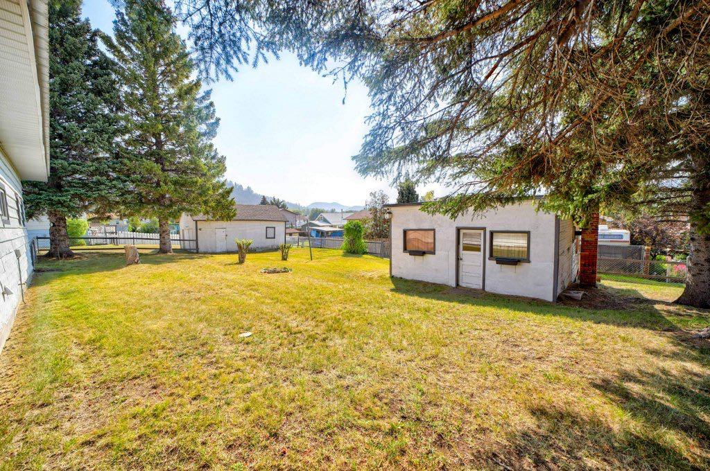 Picture for 2925 223 Street  https://www.cirrealty.ca/reb/ldar/0/A2255160_38.jpg