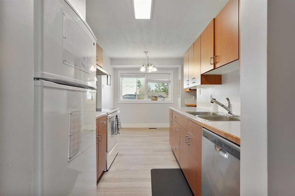 Picture for 486N 100E  E https://www.cirrealty.ca/reb/ldar/0/A2263960_12.jpg