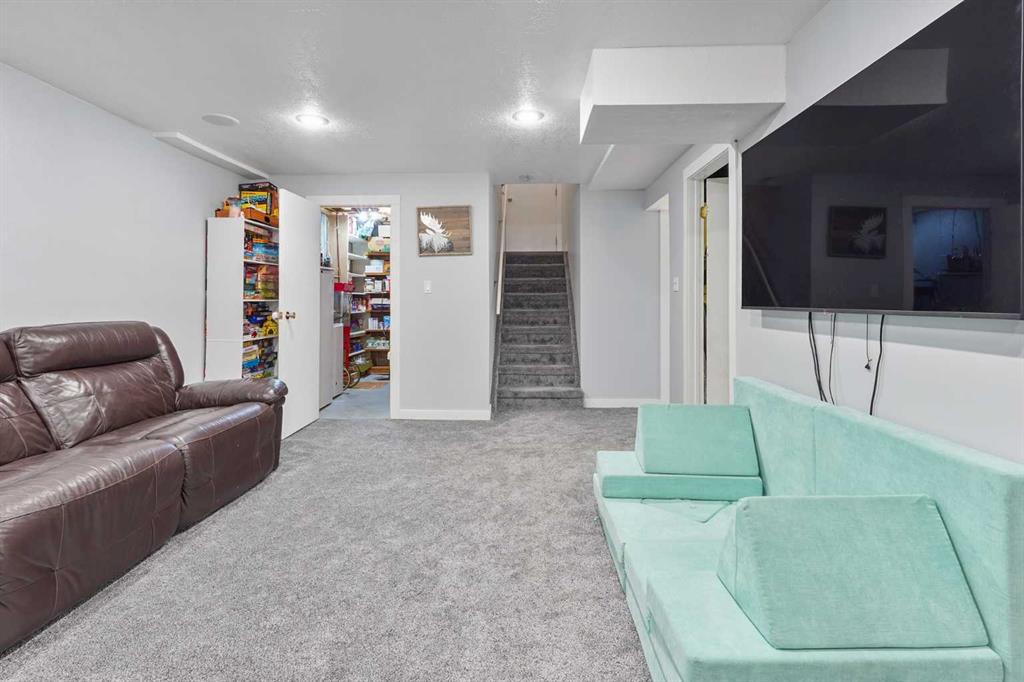 Picture for 486N 100E  E https://www.cirrealty.ca/reb/ldar/0/A2263960_25.jpg