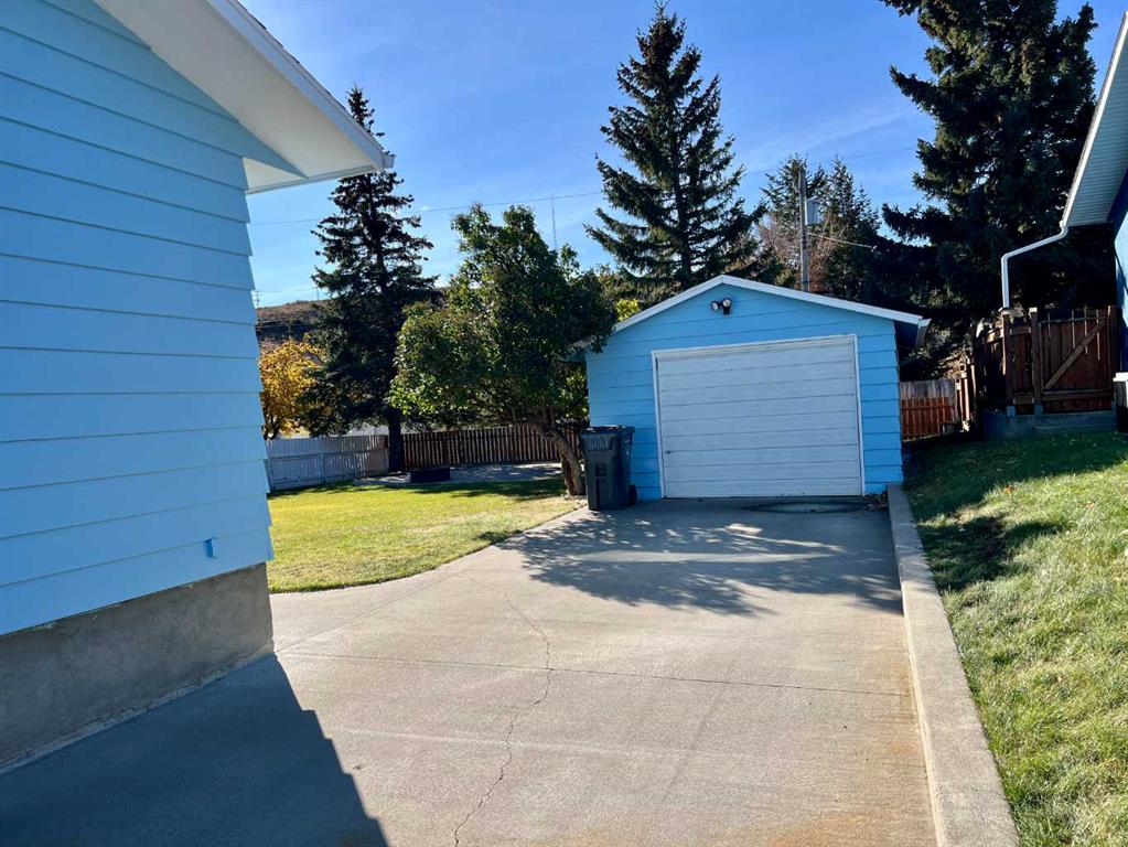 Picture for 342 Canyon Crescent 