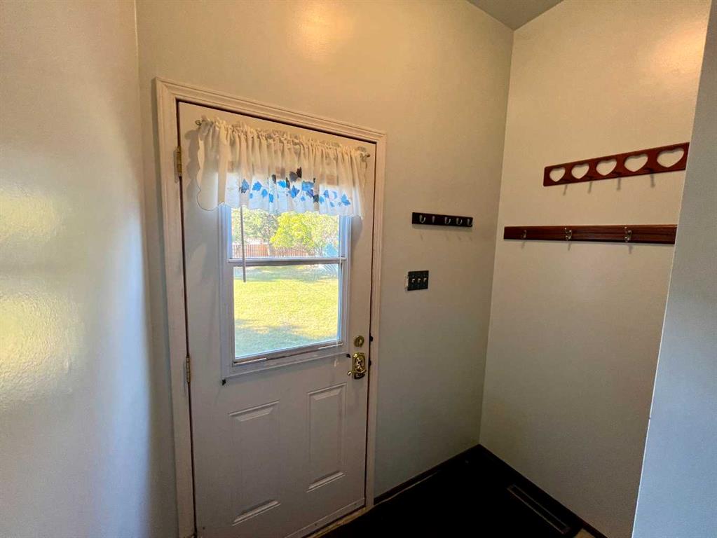 Picture for 342 Canyon Crescent 