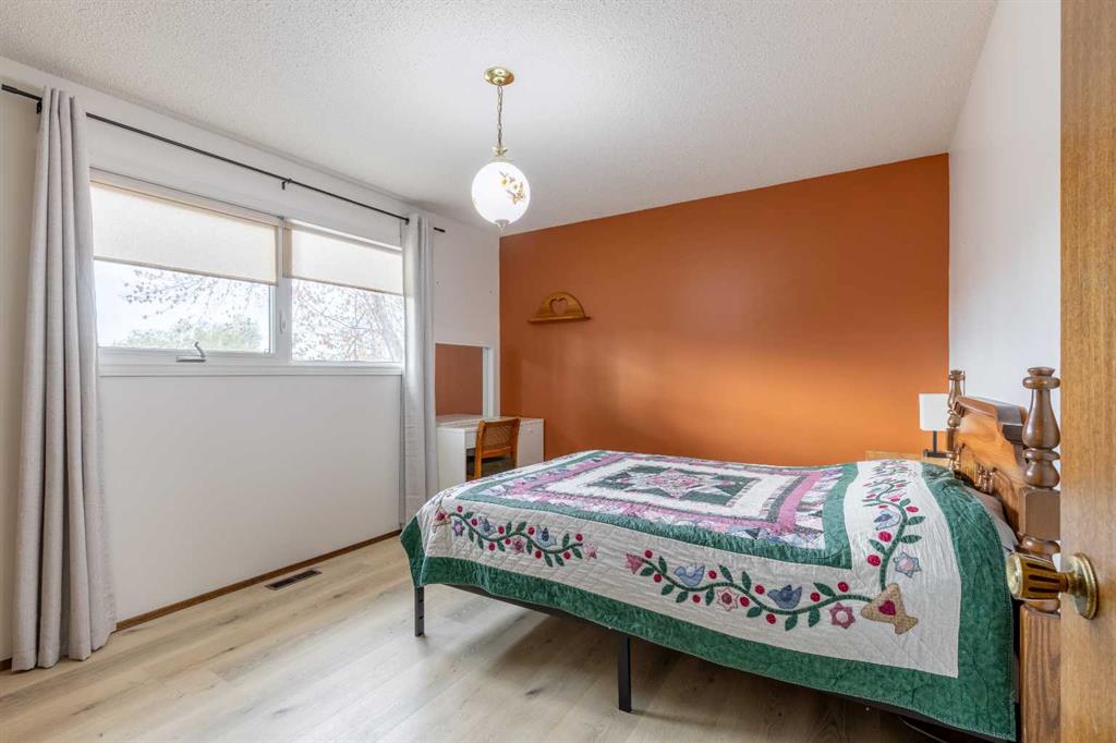 Picture for 124 N 200 E   https://www.cirrealty.ca/reb/ldar/0/A2266140_17.jpg