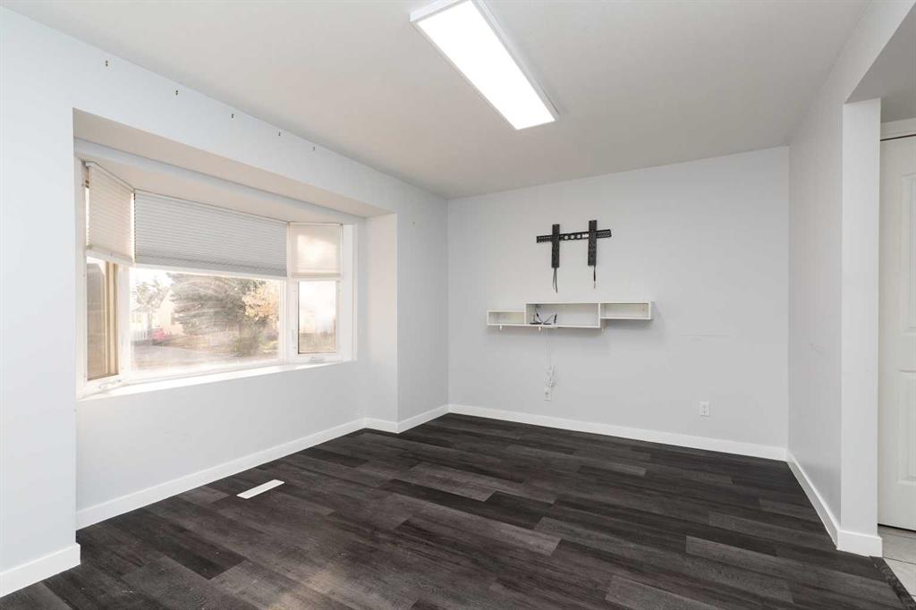 Picture for 1821 5A Avenue N