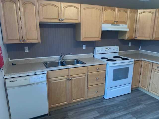 Picture for 18 Princeton Crescent W