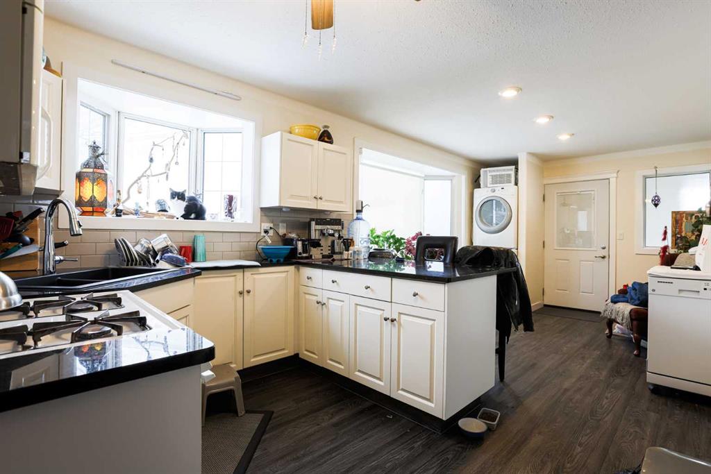 Picture for 1612 7 Avenue N