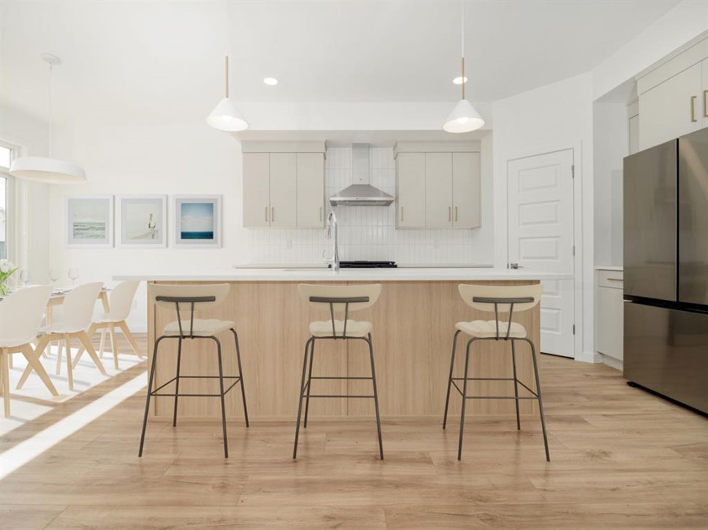 Picture for 738 Violet Place W