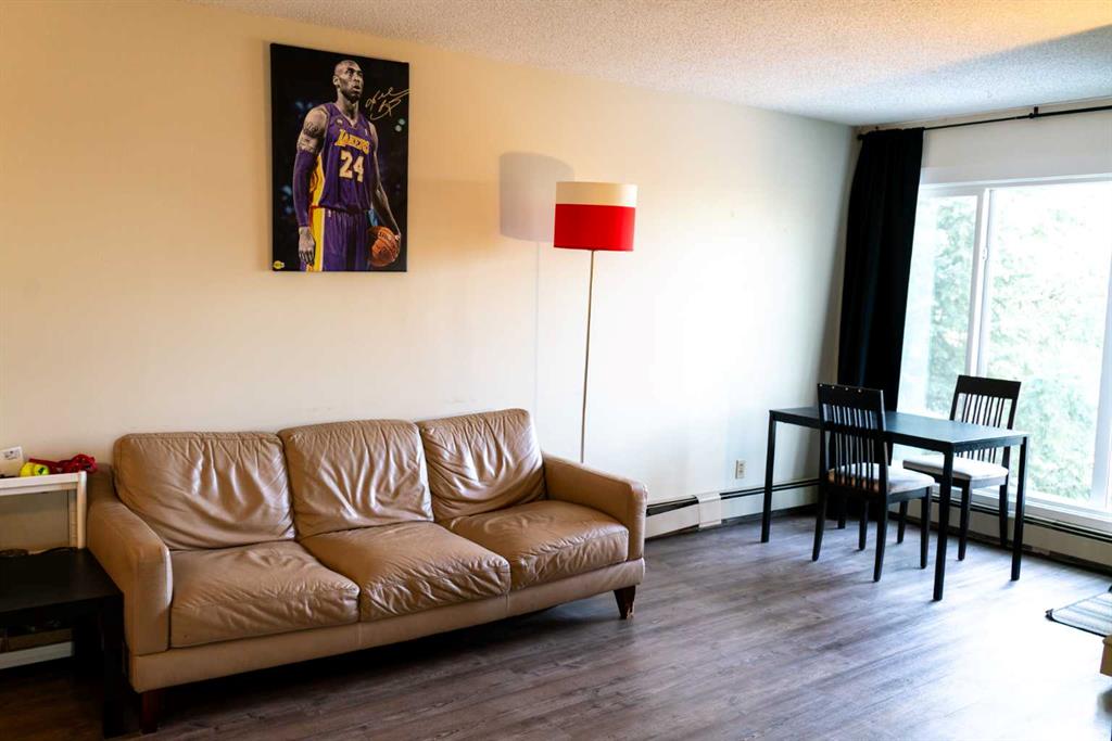 Picture for 312, 75 Temple Boulevard W