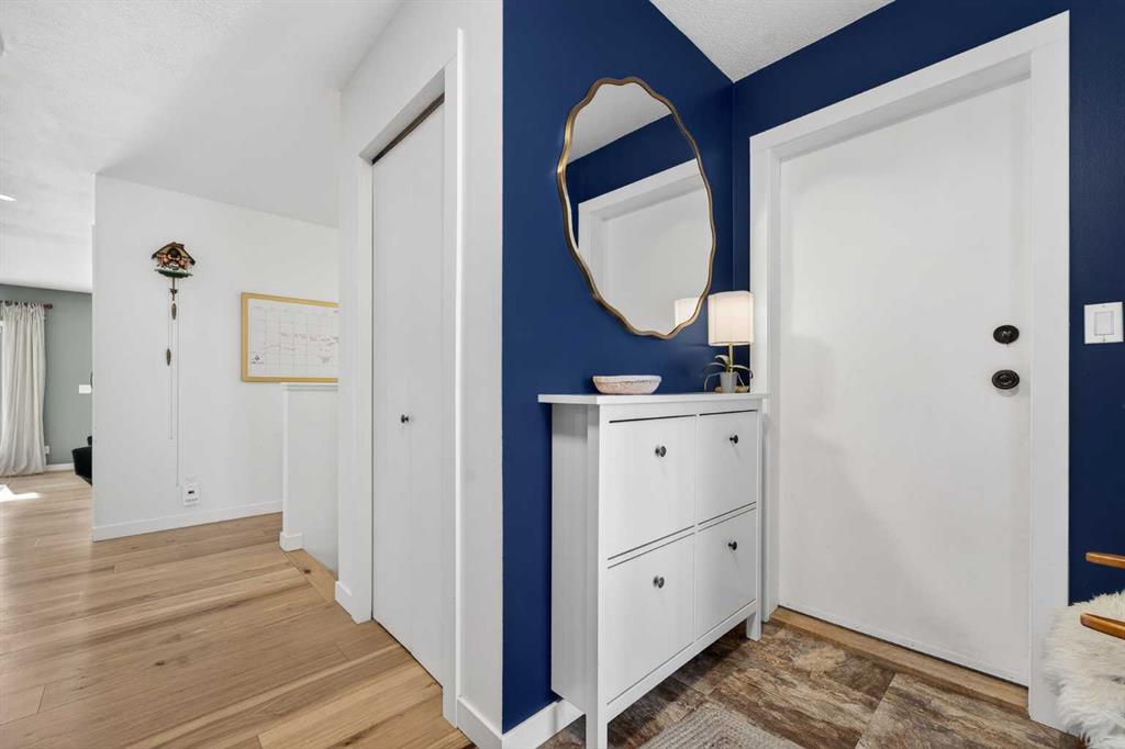 Picture for 39 Wildwood Crescent W