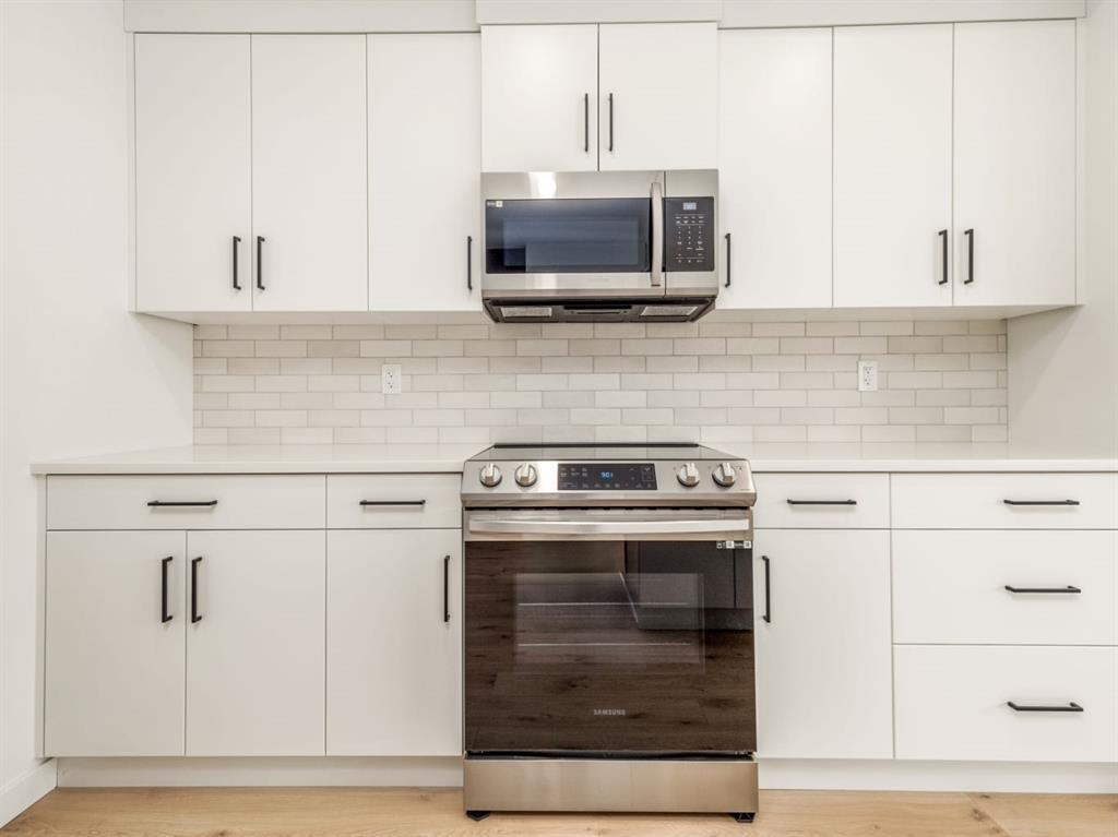 Picture for 4353 25 Avenue S